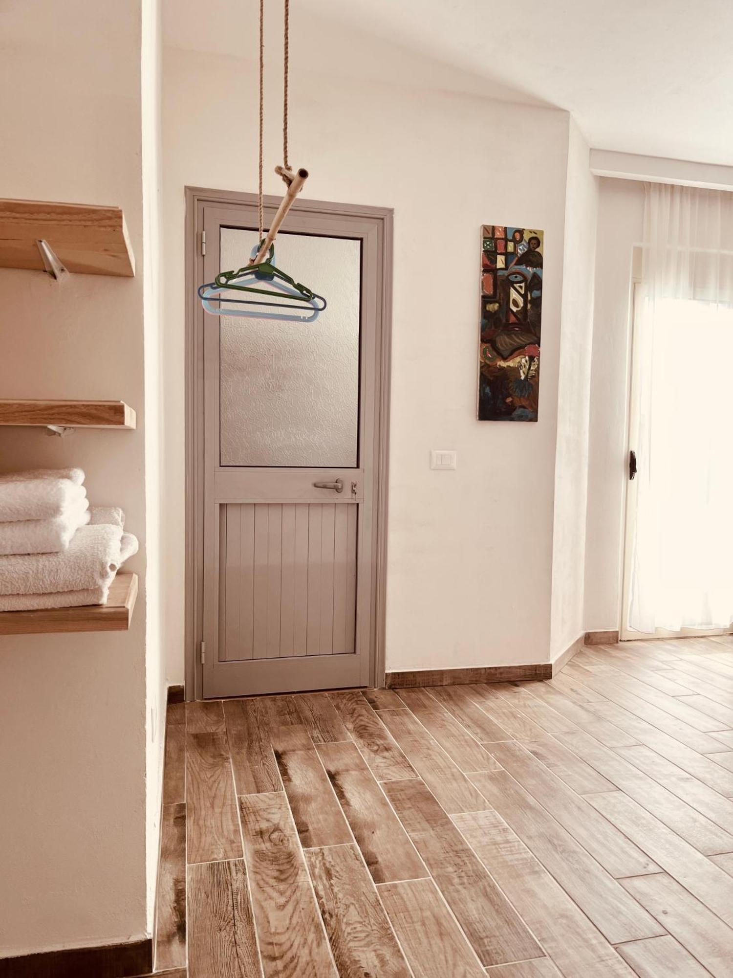 Aparthotel Family Tree - Quiet Area - Self Check In Golem  Exterior foto
