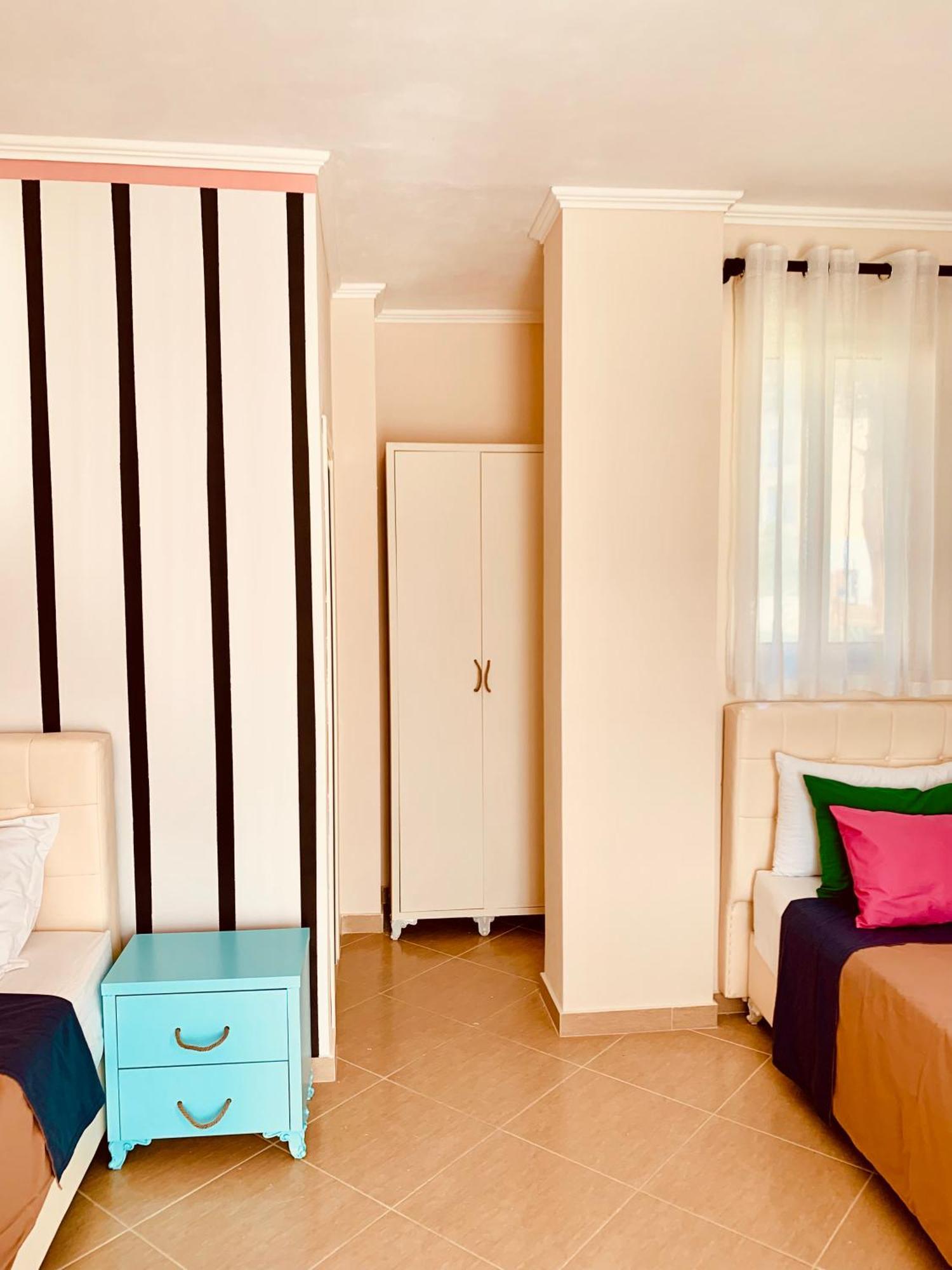 Aparthotel Family Tree - Quiet Area - Self Check In Golem  Exterior foto